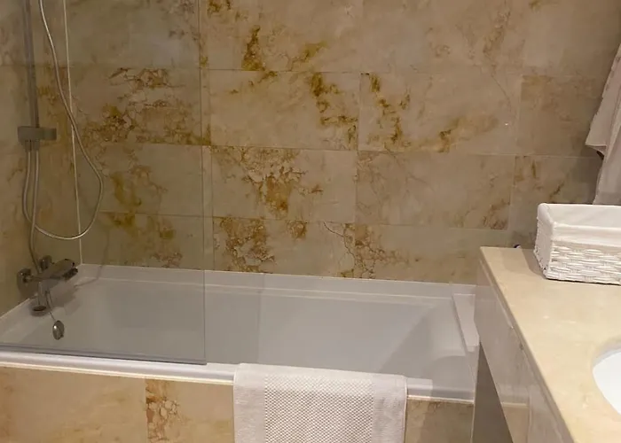 3 Bed Lux Lomas De Monteros Apartment