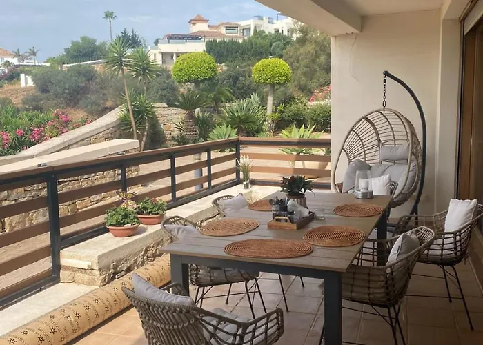 3 Bed Lux Lomas De Monteros